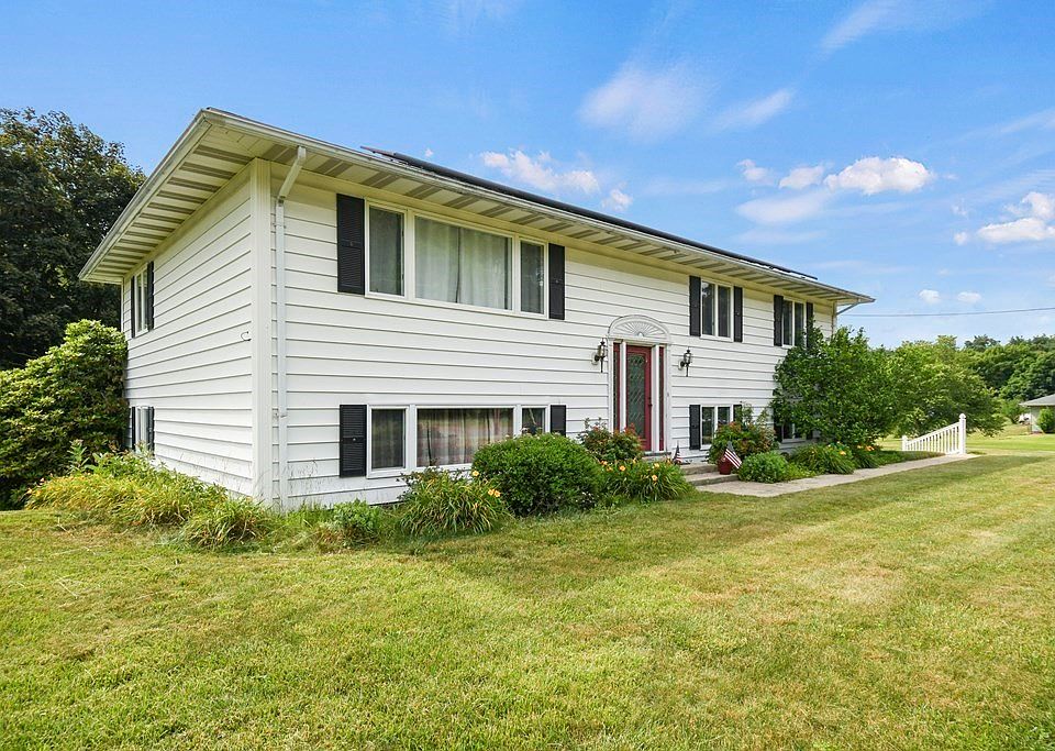 3041 Hillside Dr, Palmer, MA 01069 MLS 73129927 Zillow