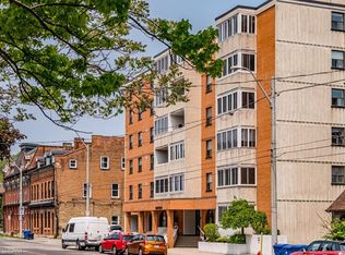 23 Main St #205, Hamilton, ON L9H 2P7