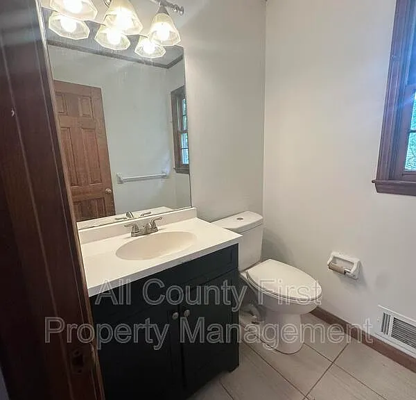 3688 Seton Hall Dr — Photo 7