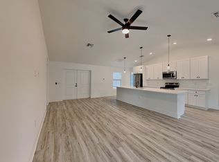 220 NE 31st Ter, Cape Coral, FL 33909