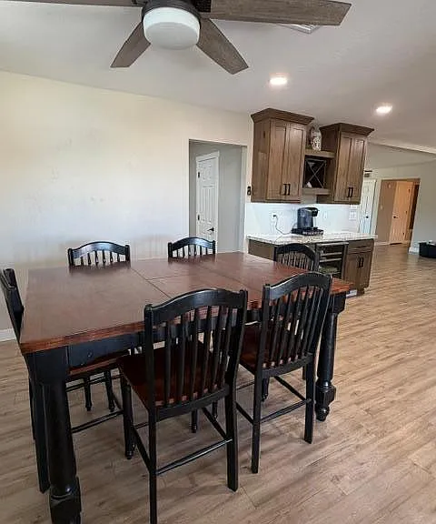 20445 N 21st St — Photo 31