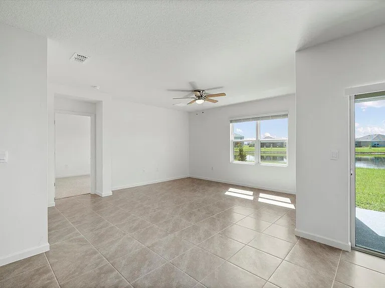 925 Dugan Cir SE — Photo 19