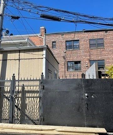 5th image of 24-37 87th St