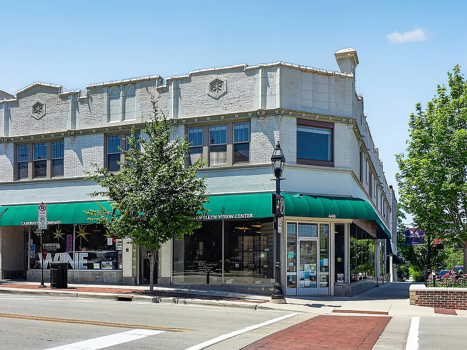438 N Main St #S