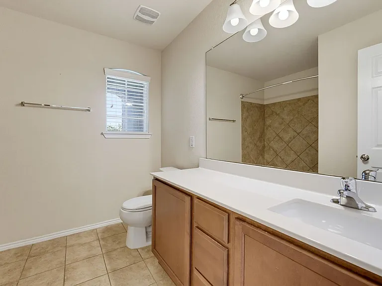 9701 Raeburn Ct — Photo 14