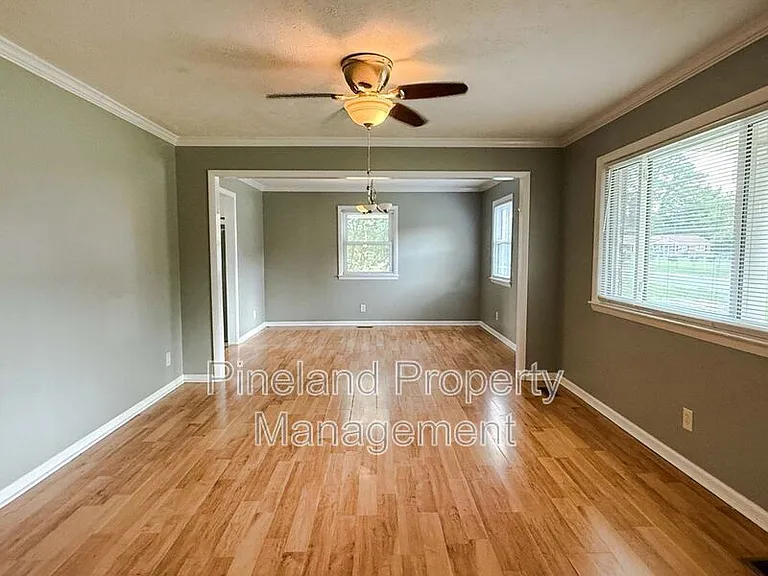 6151 Wynnwood Dr — Photo 4