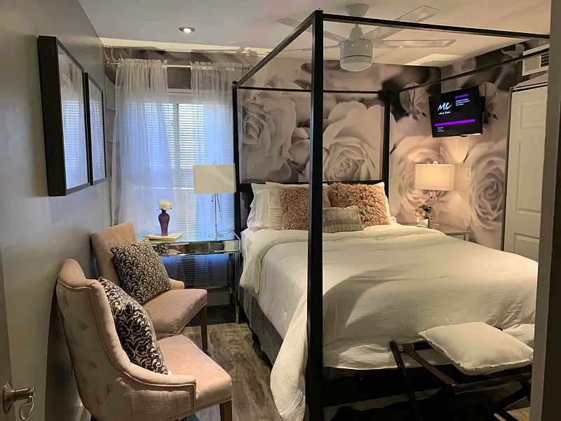 Room in Greenbelt — Photo 4