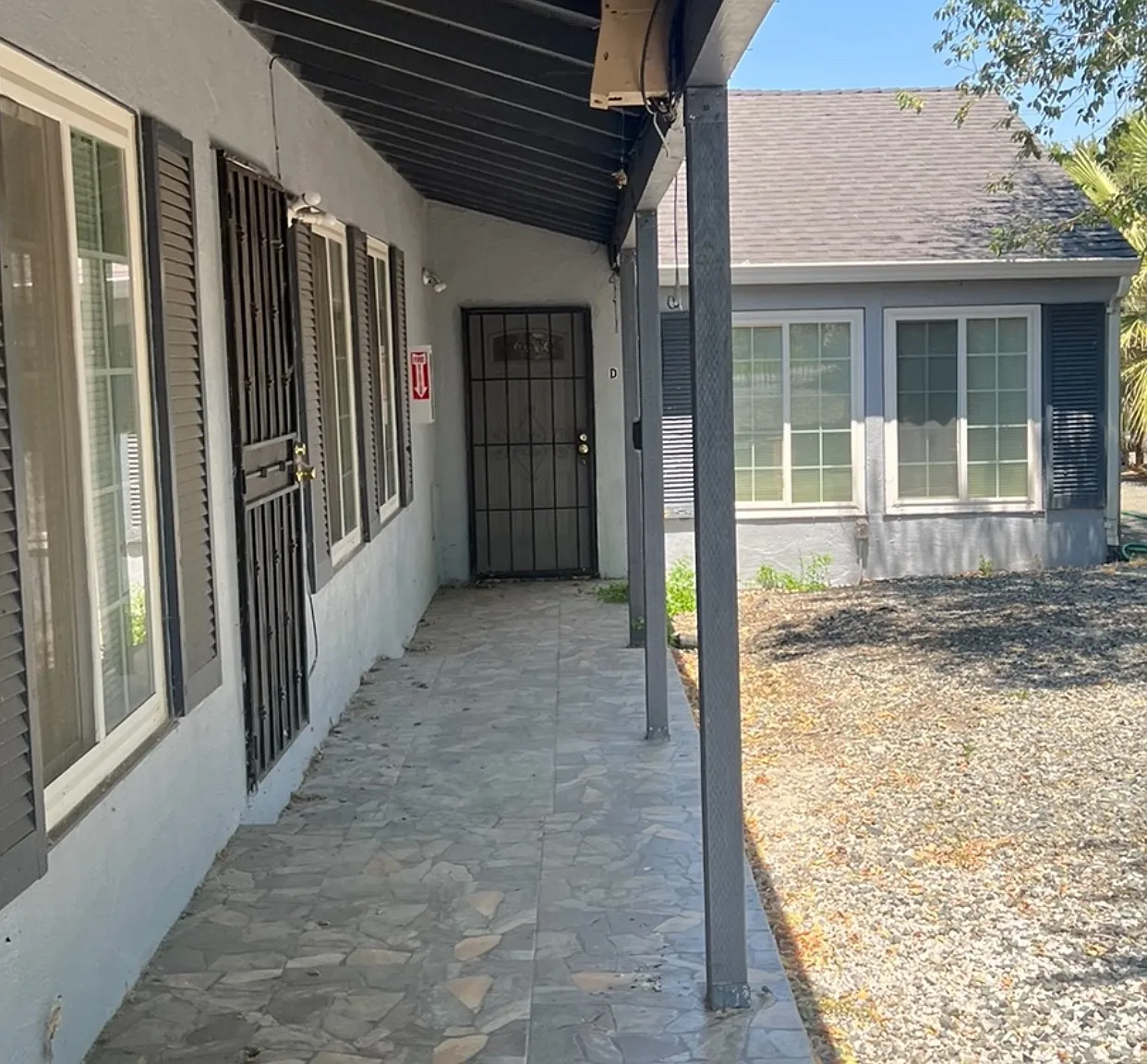 2 bed, 800 sqft, $1,990 — Photo 1
