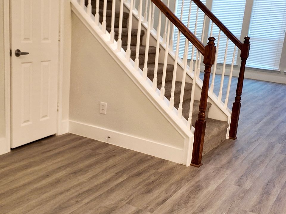 1st image of 1414 Parkside Dr