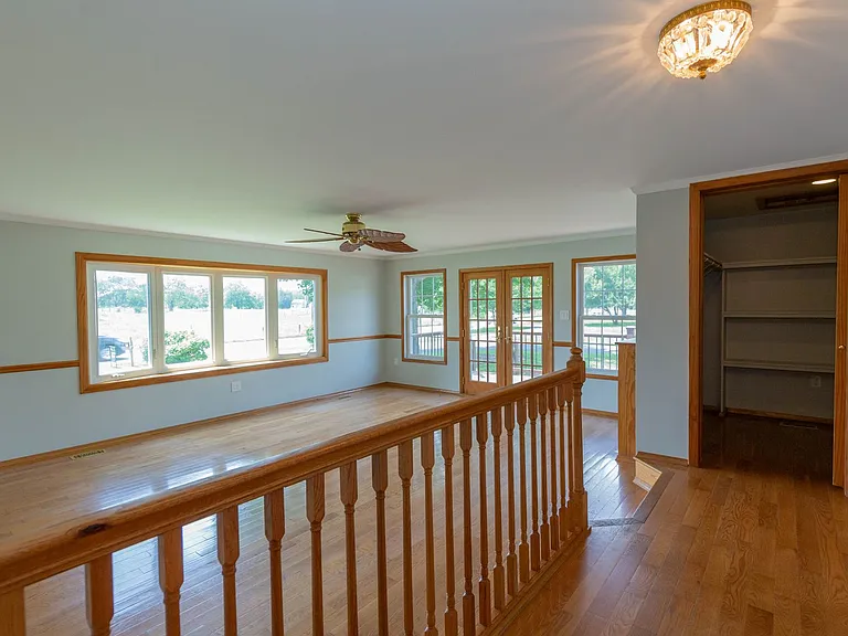 3093 Old Leetown Pike — Photo 7
