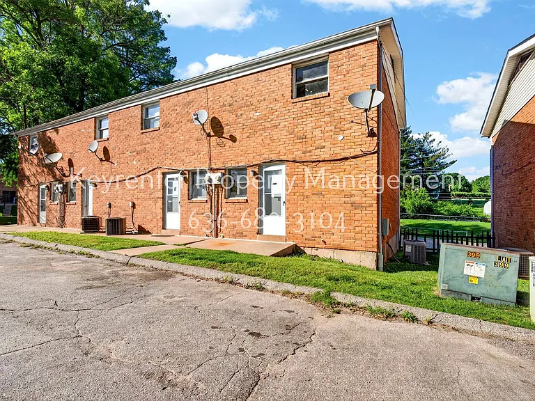 3313 Droste Rd — Photo 1