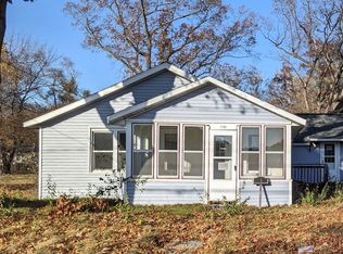 1132 E Broadway Ave, Norton Shores, MI