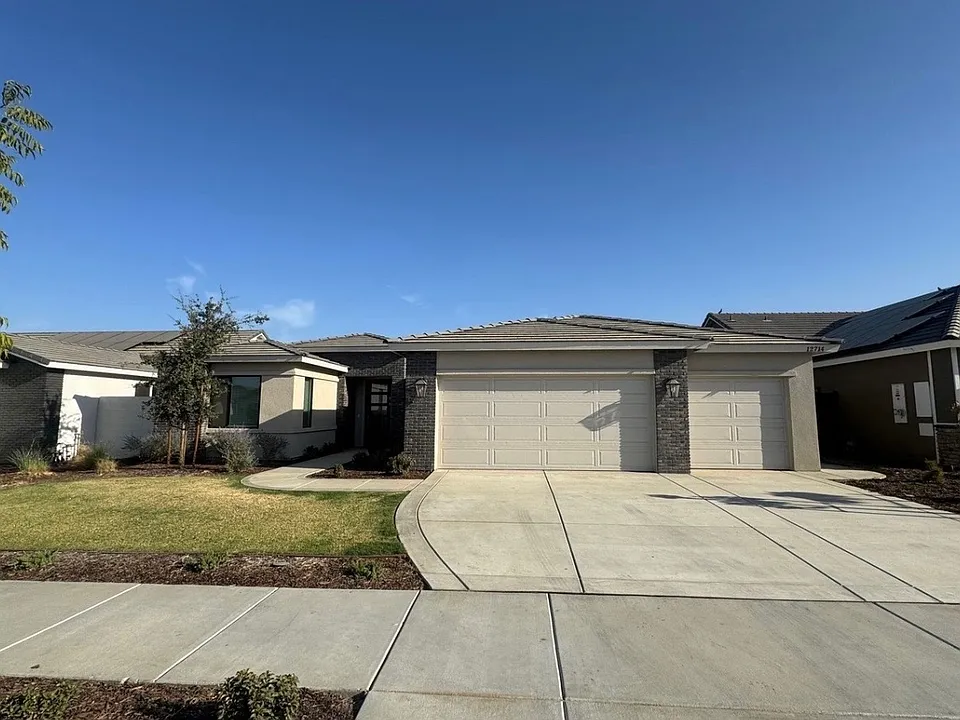 12701 Petaluma Ct