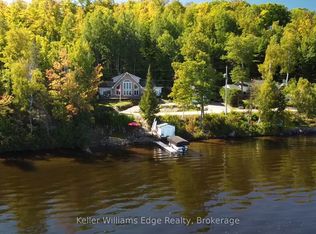 43 Lakeshore Dr, Hastings Highlands, ON K0J 1L0