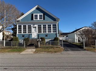 22 Magnolia St, Bristol, RI 02809