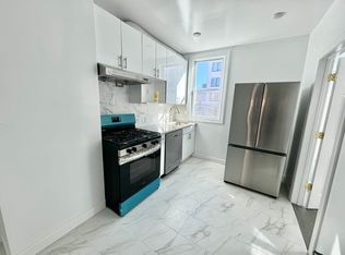 34-17 34th St #2, Astoria, NY 11106