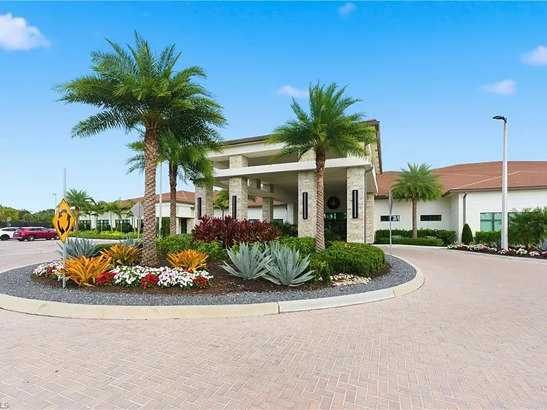 11899 Gardenia Ave — Photo 35