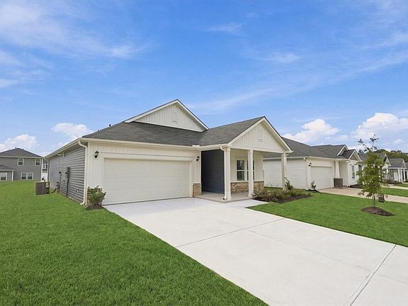 3rd image of 927 Rising Oak Ct