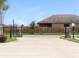 9702 Blue Sapphire Ln, Rosharon, TX 77583