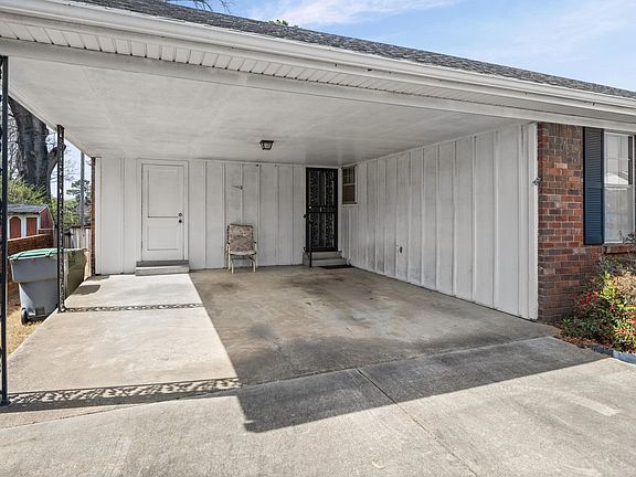 5th image of 1587 Joanne St