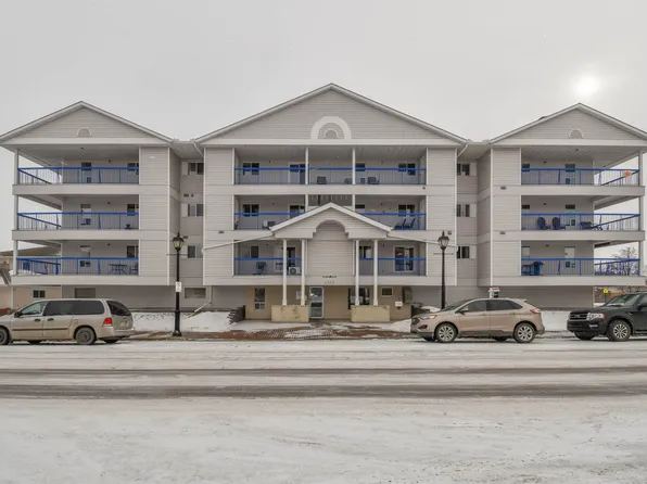 4812 51st Ave #102, Stony Plain, AB T7Z 1P7