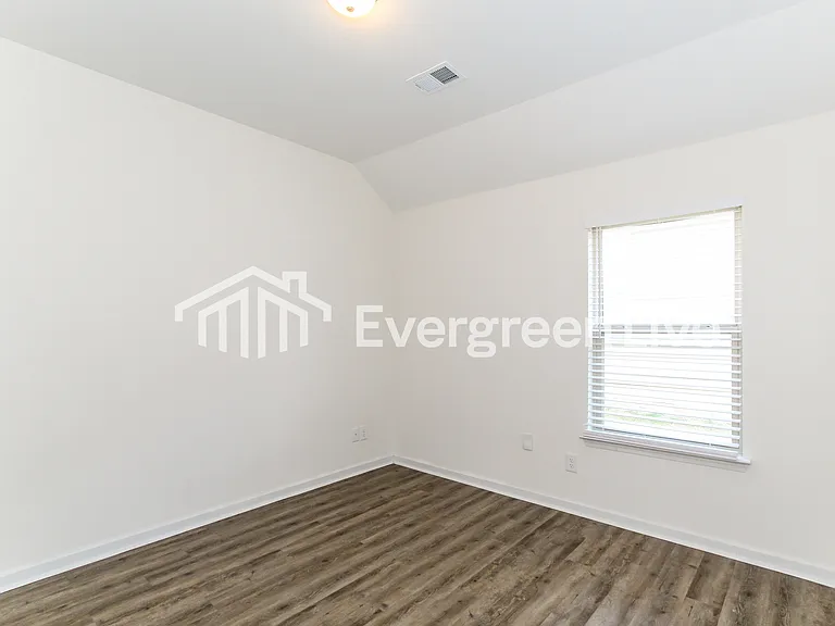 4834 Cove Ln — Photo 12