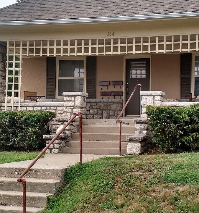 1st image of 214 W Farmer St APT 2