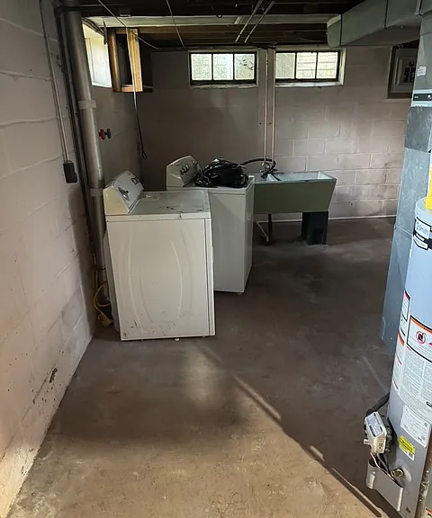 330 Hoover Ave — Photo 7