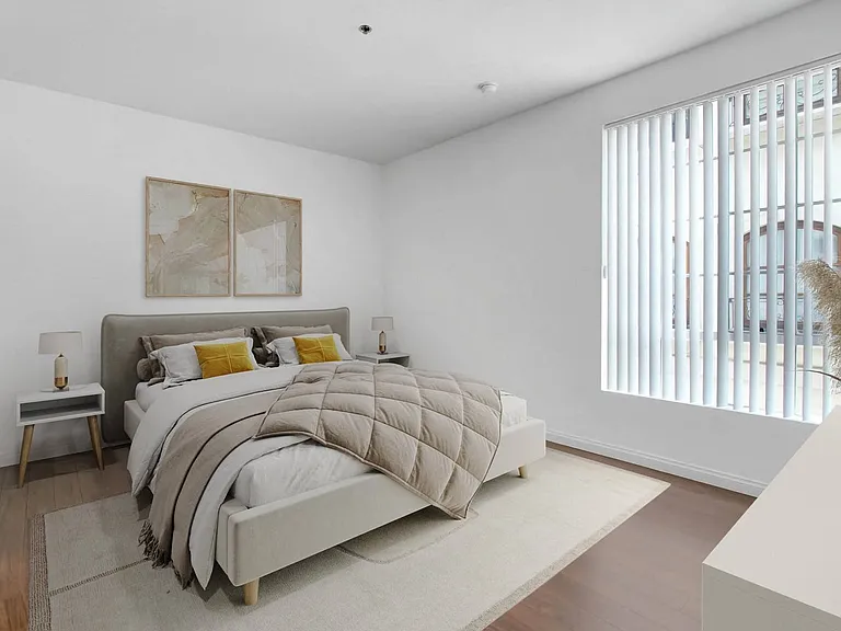 311 S. Swall Drive Apartments — Photo 6