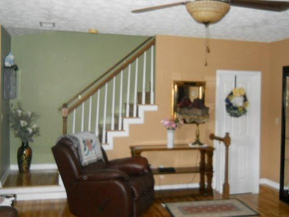 5th image of 190 S Killarney Ln