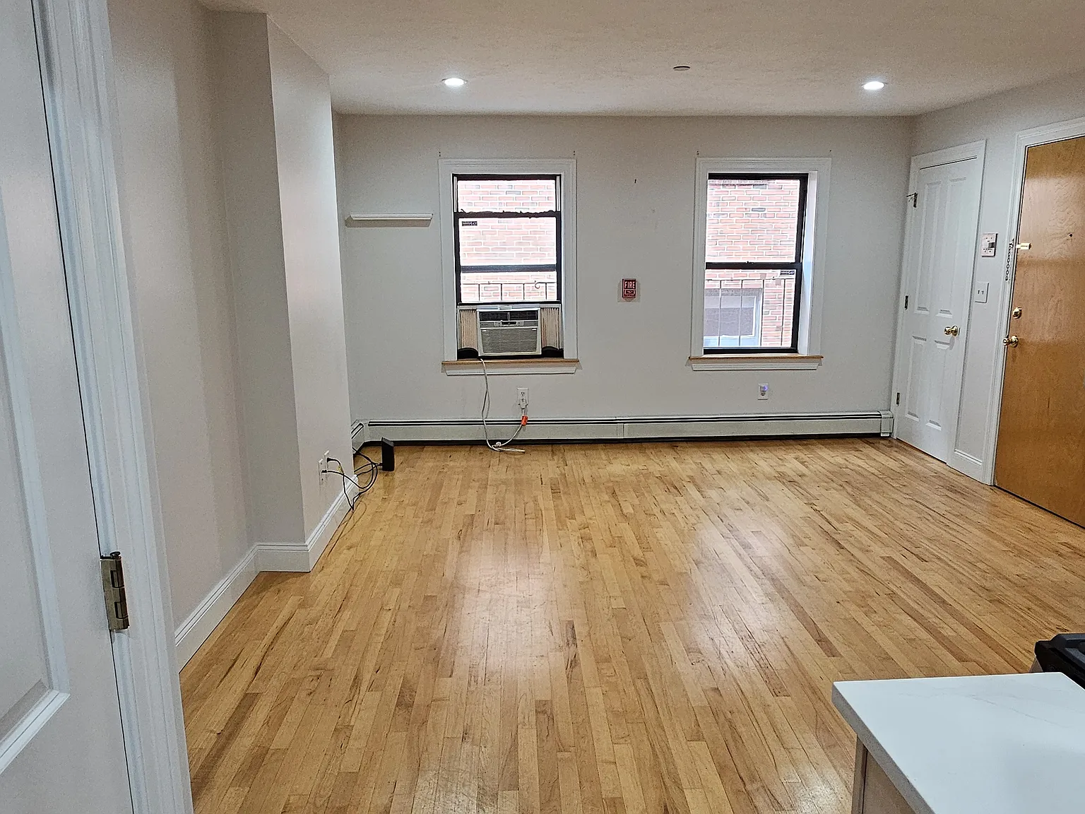 1 bed, 502 sqft, $3,250 — Photo 2