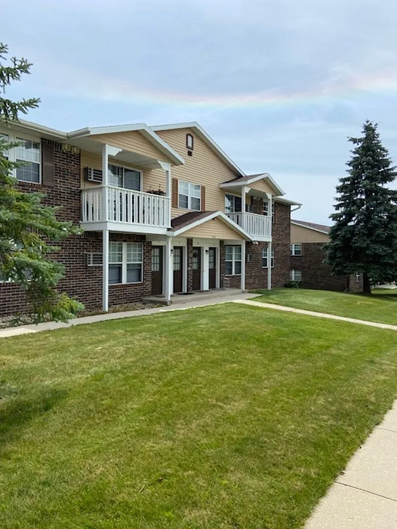 The Portview Apartments — Photo 1