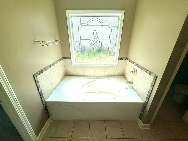 4926 Yorkchester Dr — Photo 21