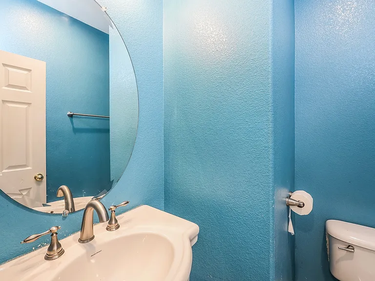 14-photo-Bathroom-1/2