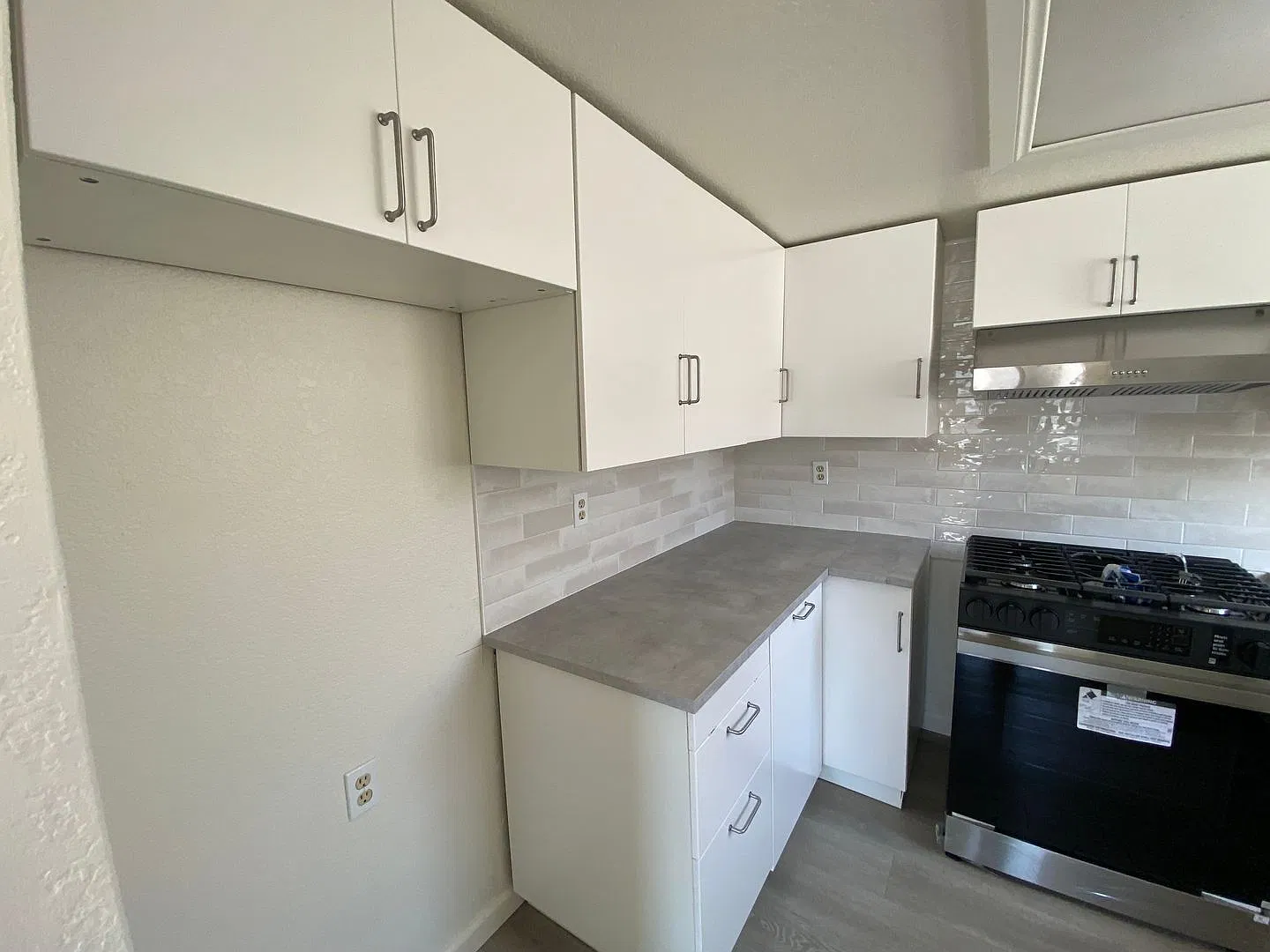 Rosamond updated 1 bedroom — Photo 1