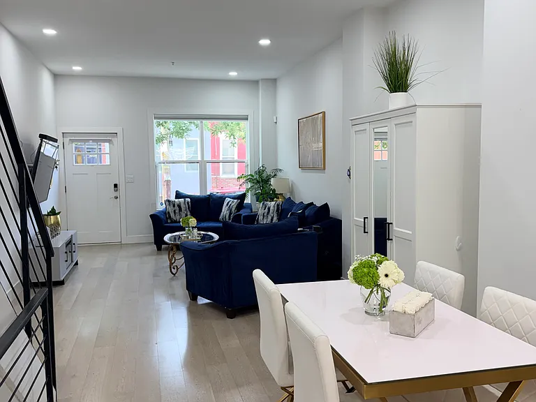 2239 Tasker St — Photo 6