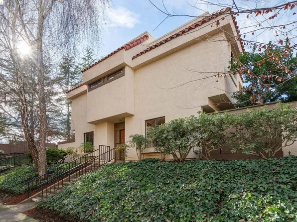 323 Preakness Ct, Walnut Creek, CA 94597