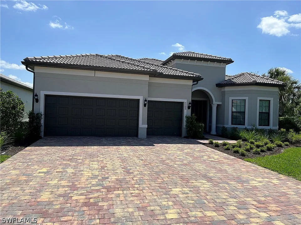 9108 Snowy Owl Way