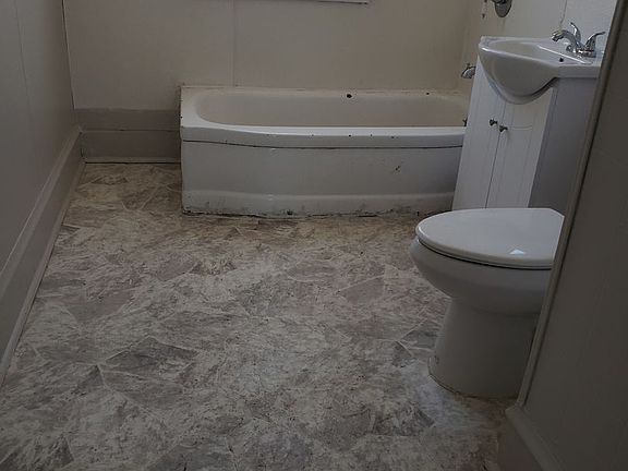 3rd image of 2432 W Concordia Ave #3306