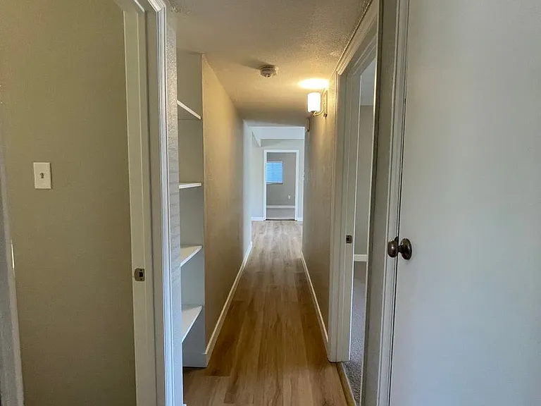 890 Revere St — Photo 20