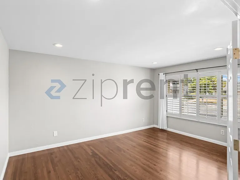6225 Hokett Way — Photo 5