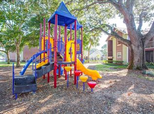 8500 Belcher Rd N APT 902, Pinellas Park, FL 33781