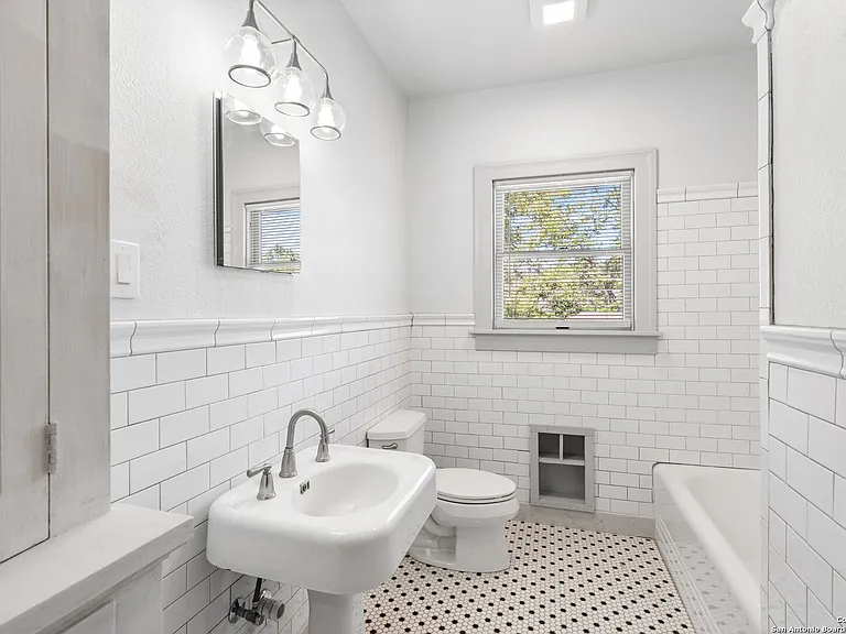 331 W Elsmere Pl #102 — Photo 21