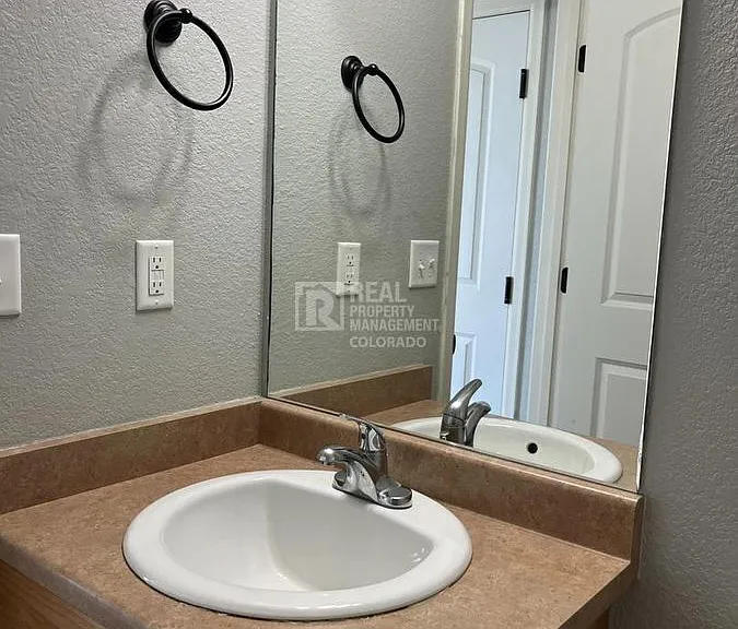 362 Shadowbrook Dr — Photo 12