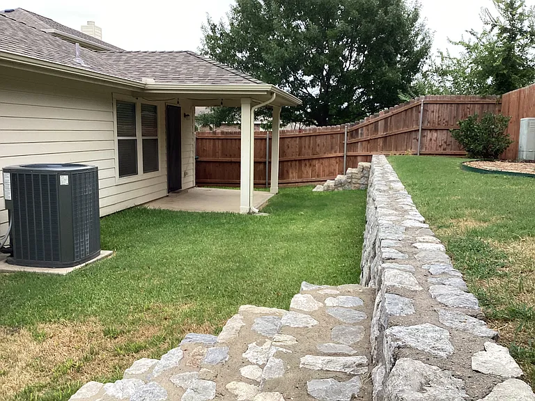 4204 Silverwood Trl — Photo 22