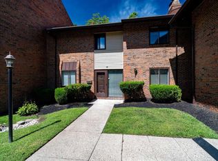 72 Stillmeadow Dr, Cincinnati, OH 45245