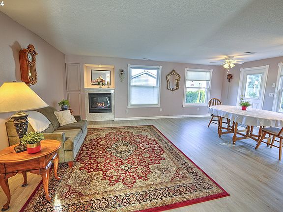 5th image of 5704 NE 56th St