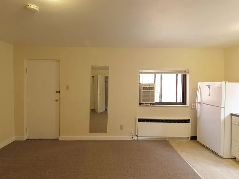 5686 Forward Ave — Photo 3