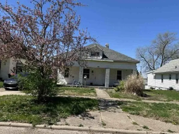 1004 S McDonald St, Attica, IN 47918