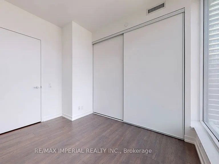 5 Buttermill Ave #3102 — Photo 34
